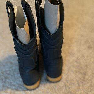 Men 12 Med size boots,The top part of the boot fits snug must have small legs.